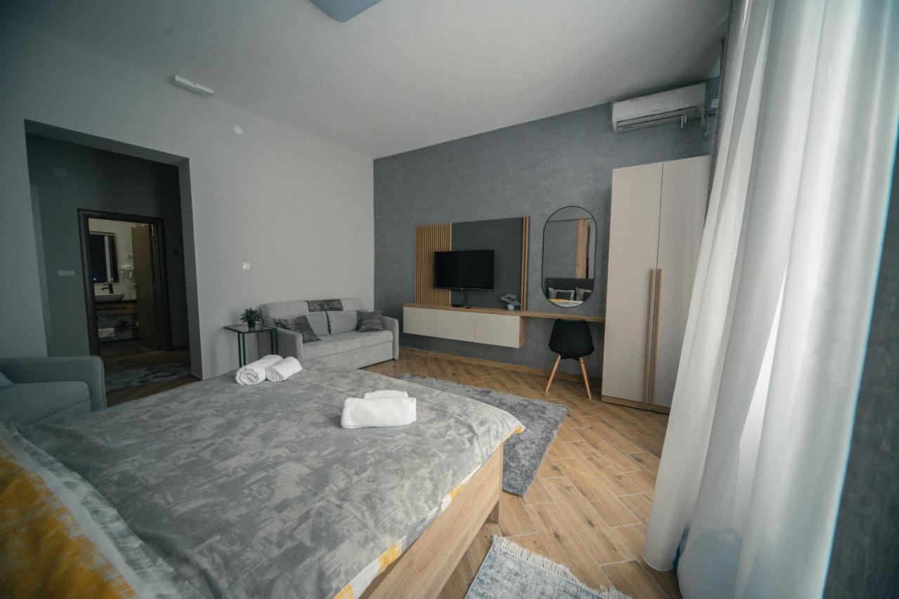 Manoir Apartments City Center Novi Sad Exterior foto
