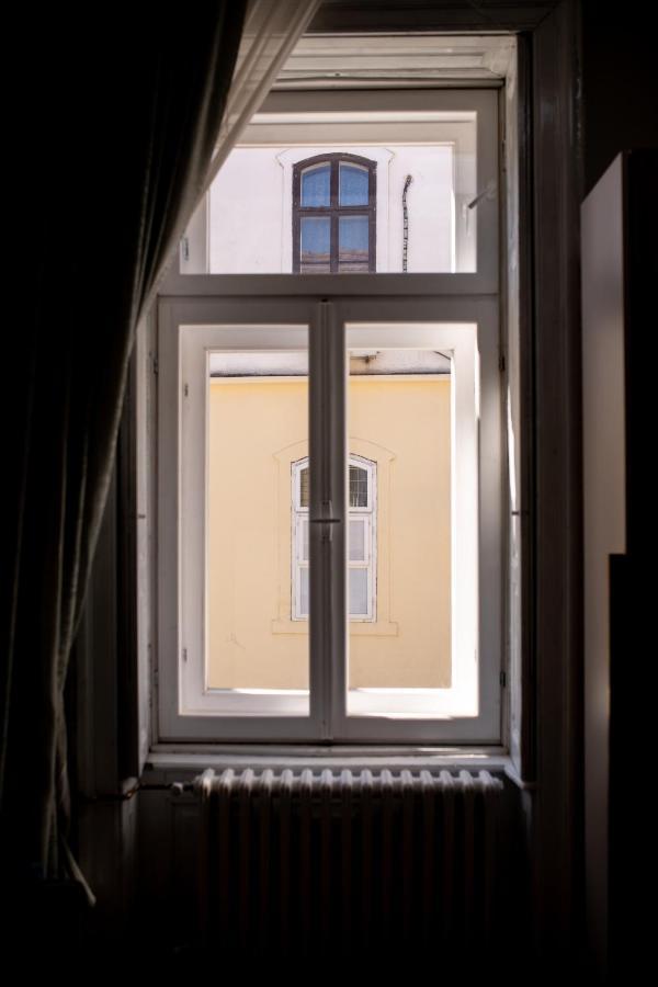 Manoir Apartments City Center Novi Sad Exterior foto